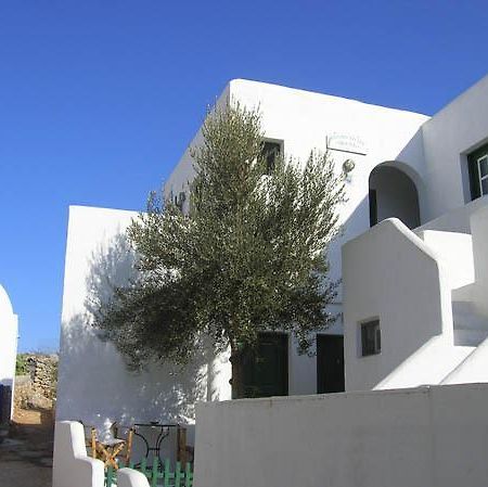 Irene Rooms Folegandros Island Екстер'єр фото