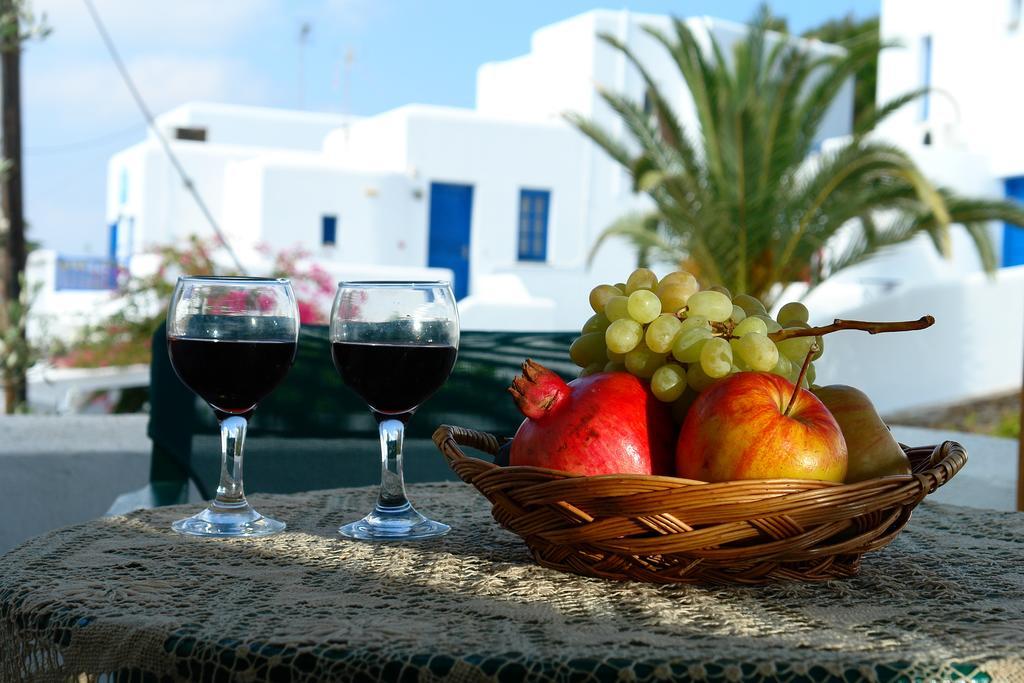 Irene Rooms Folegandros Island Екстер'єр фото