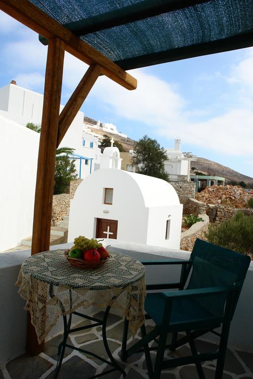 Irene Rooms Folegandros Island Екстер'єр фото