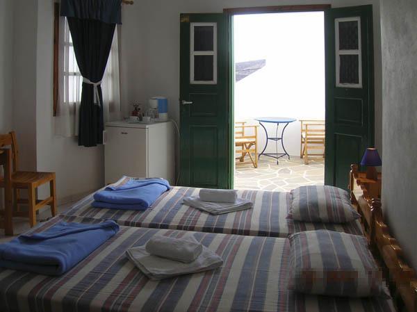 Irene Rooms Folegandros Island Номер фото