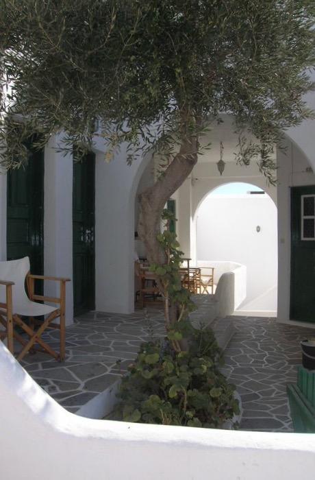 Irene Rooms Folegandros Island Екстер'єр фото